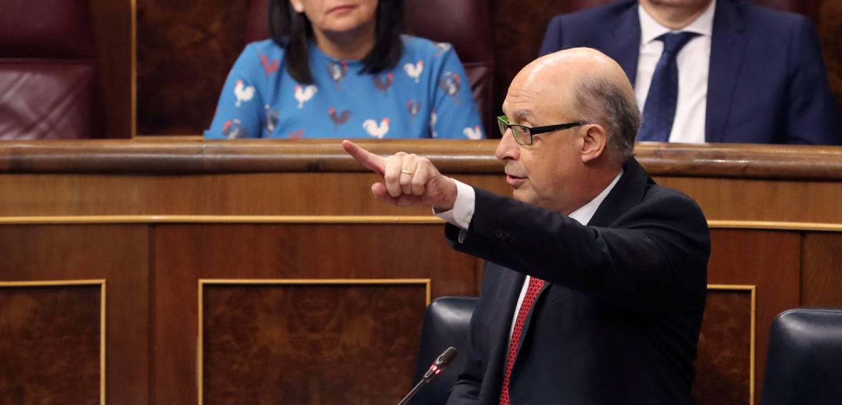 Montoro se compromete a rebajar el IRPF a una parte de los jubilados en el Presupuesto de 2018