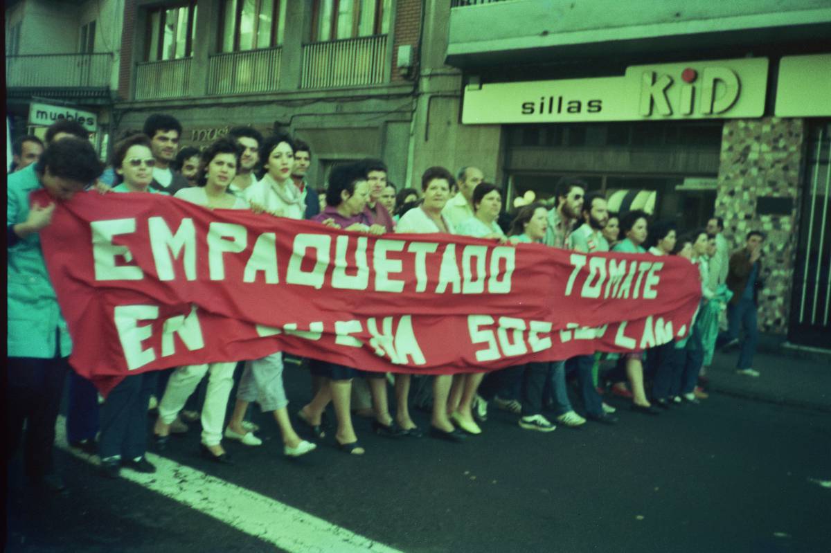 Así se explotó a las empaquetadoras de tomate canario del siglo pasado