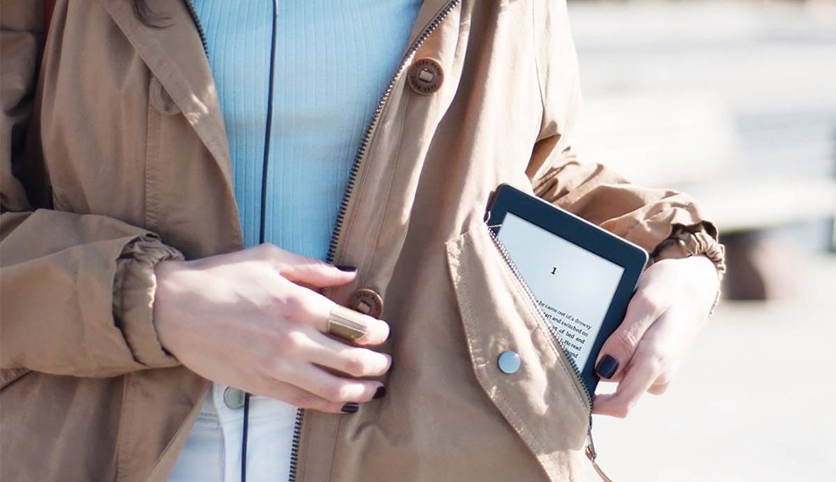 Lectores de ebooks con pantalla iluminada para celebrar el Día del Libro 2018