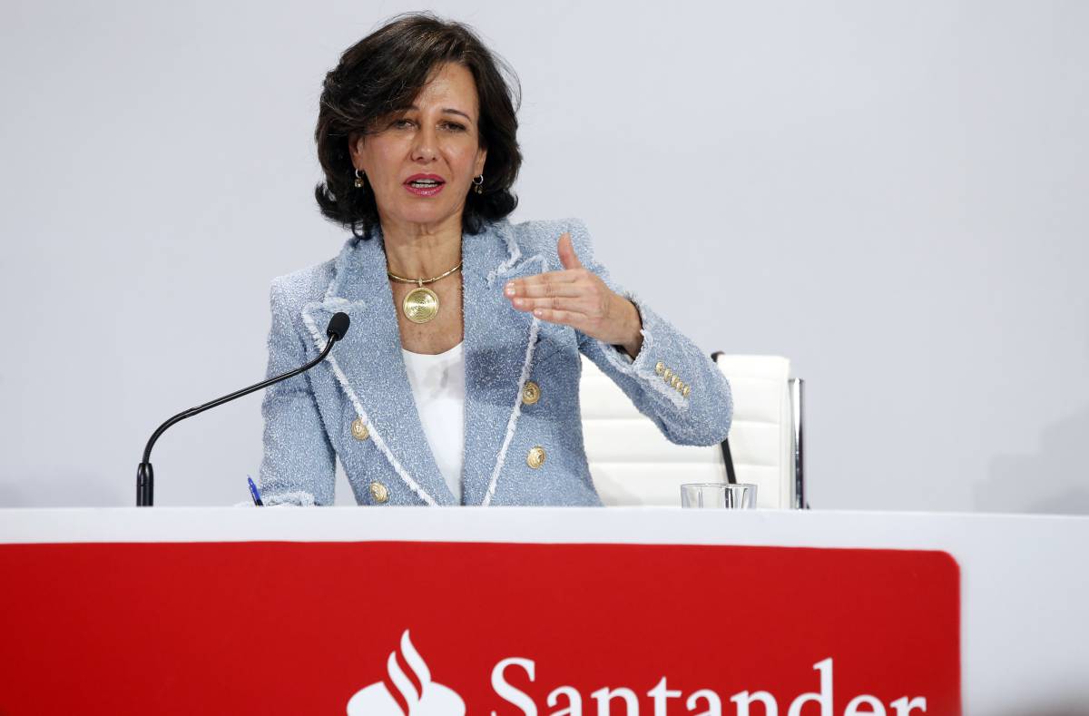 Santander reaviva la guerra de las hipotecas a la vez que recorta la remuneración de su Cuenta 1,2,3