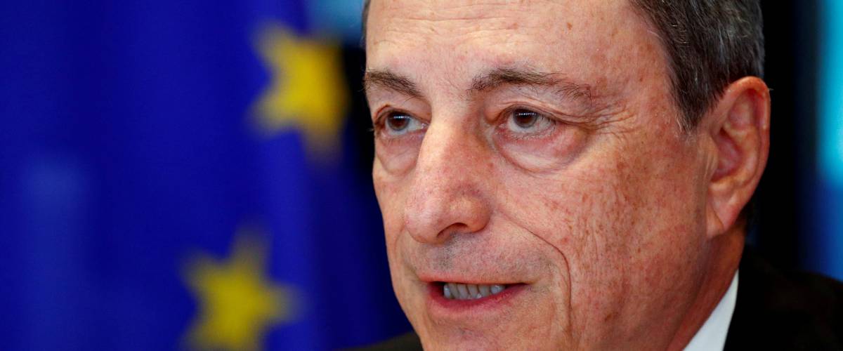 Draghi admite unos datos "más débiles de lo previsto" pero no cambia sus planes