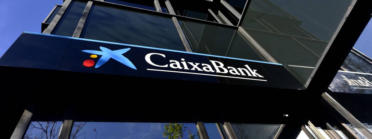 CaixaBank gana 1.768 millones hasta septiembre, un 18,8% más, y supera las previsiones