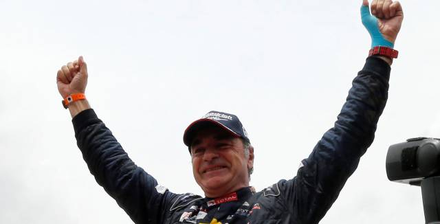 Carlos Sainz gana su segundo Dakar