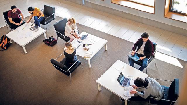 Másteres a la medida de una empresa, ¿la clave para formar a los trabajadores del futuro?