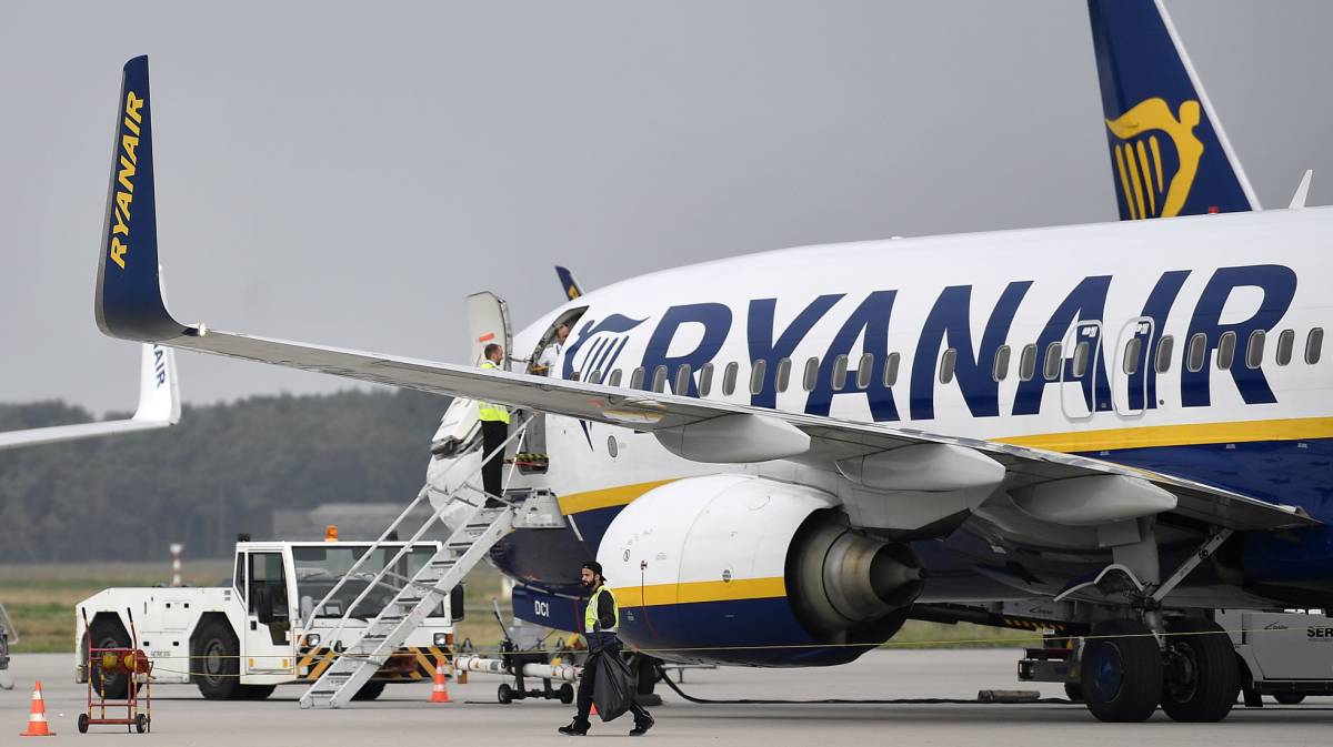 Ryanair makes second change in a year to hand-baggage rules