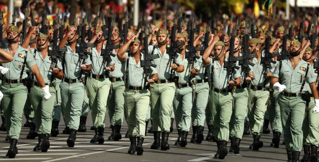 Spanish Legion declares war on obesity