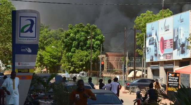 Una treintena de muertos en la zona diplomática de la capital de Burkina Faso