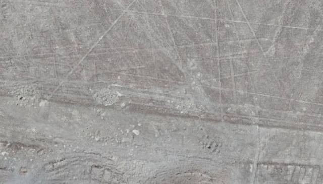 Descubren más de medio centenar de geoglifos en el desierto de Nazca en Perú