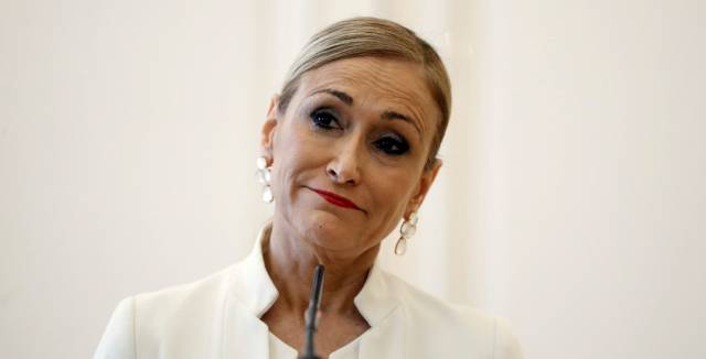 Madrid premier Cristina Cifuentes quits after video of her shoplifting emerges