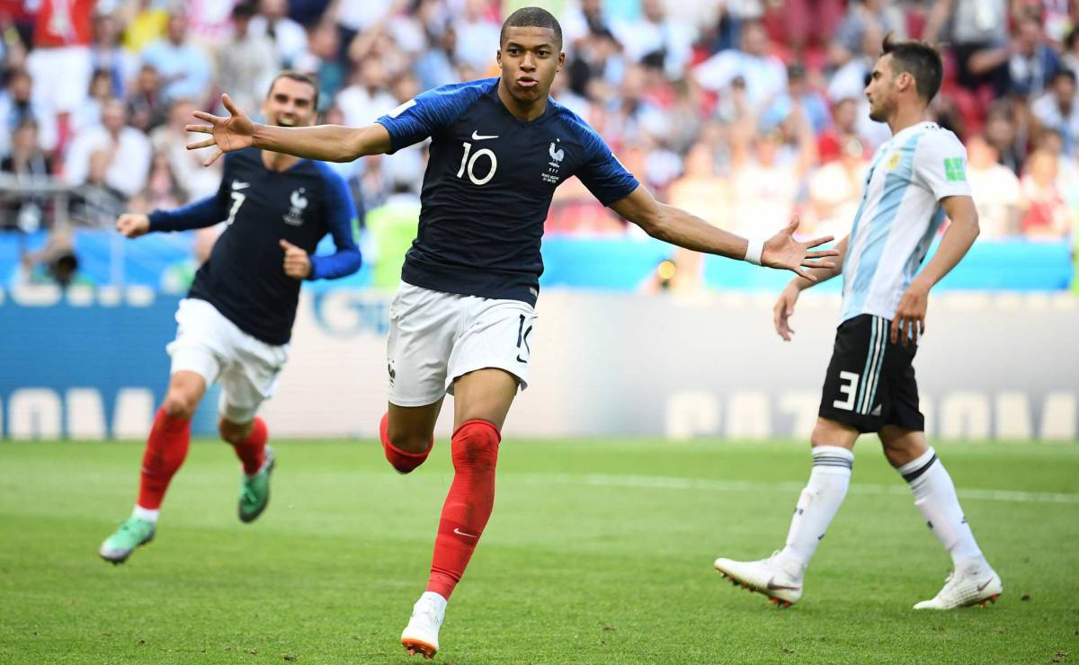 Mbappé despide a Messi en octavos del Mundial (4-3)