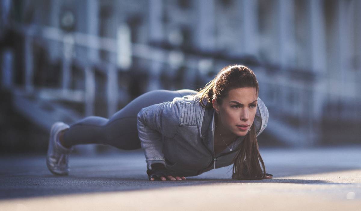 ¿A qué hora es mejor hacer ejercicio para muscular? (¿y para subir el ánimo?)