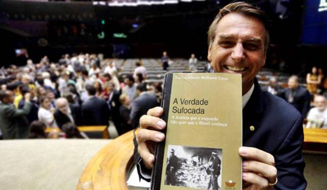 'Vouchers', ensino à distância e universidade paga: os planos de Bolsonaro