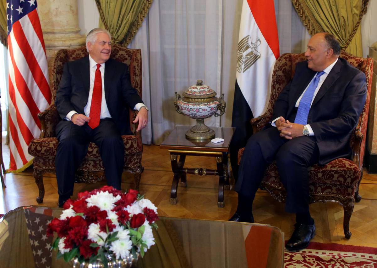 Tillerson renueva en Egipto su apoyo a Al Sisi en vísperas de las elecciones presidenciales