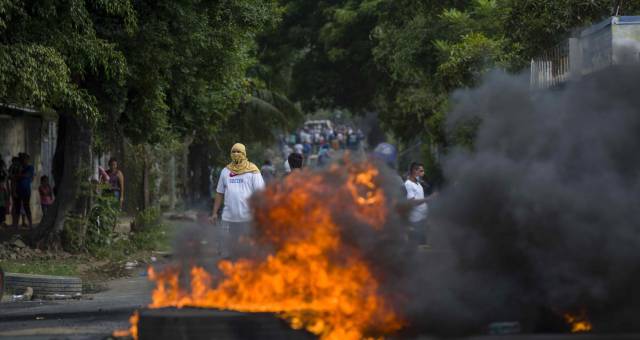 El presidente de Nicaragua anula la reforma acosado por las protestas