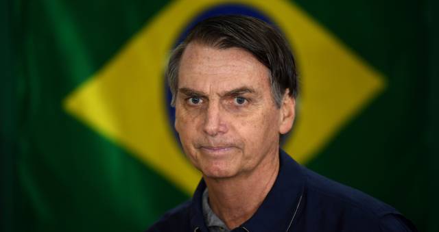 Vida y ascenso del capitán Bolsonaro