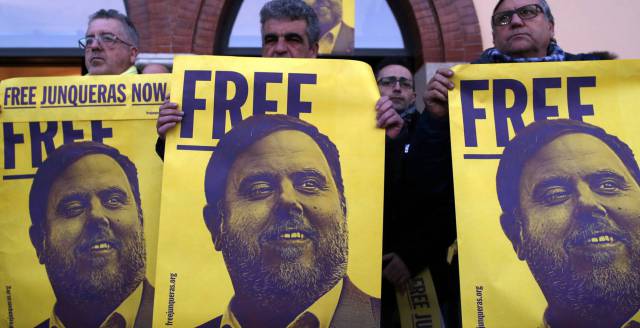 La 'número dos' del Defensor del Pueblo se reunió en secreto con Junqueras en prisión