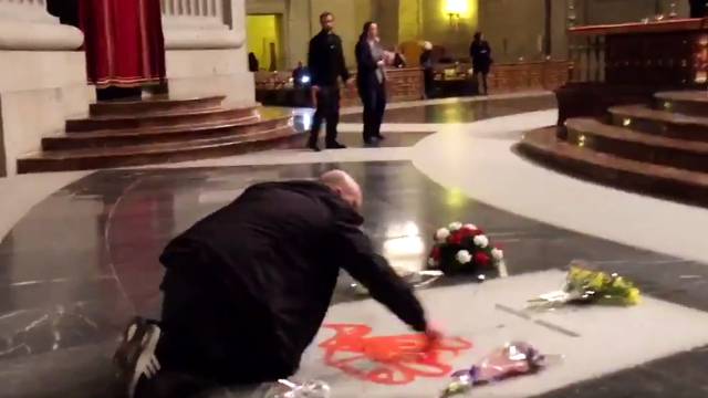 Man daubs red paint on tomb of Spanish dictator Francisco Franco