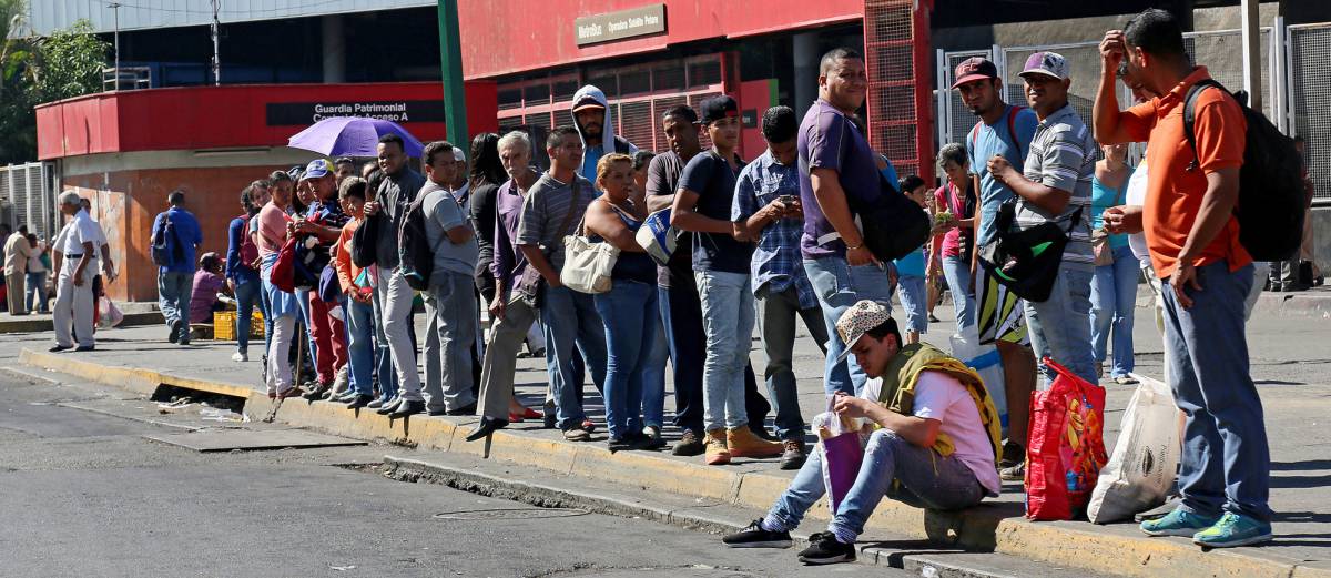 Venezuela ha destruido la mitad de su economía en seis años