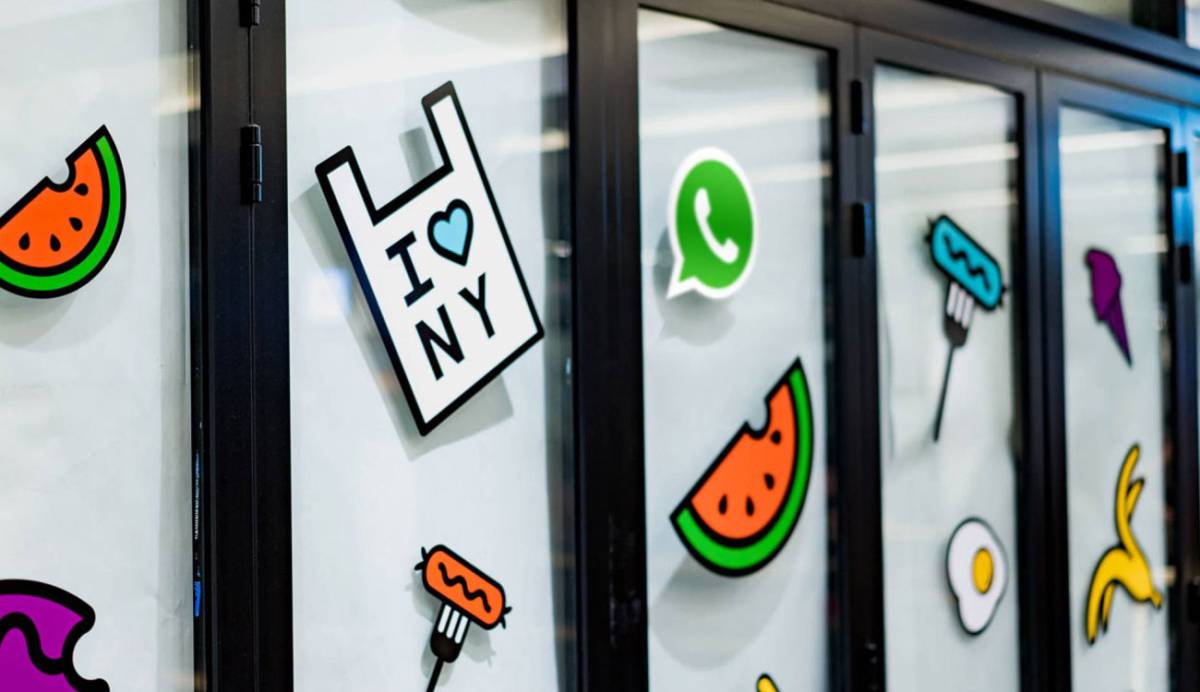 El plan de WhatsApp: llenar los chats de nuevos 'stickers', ¿para cuándo?