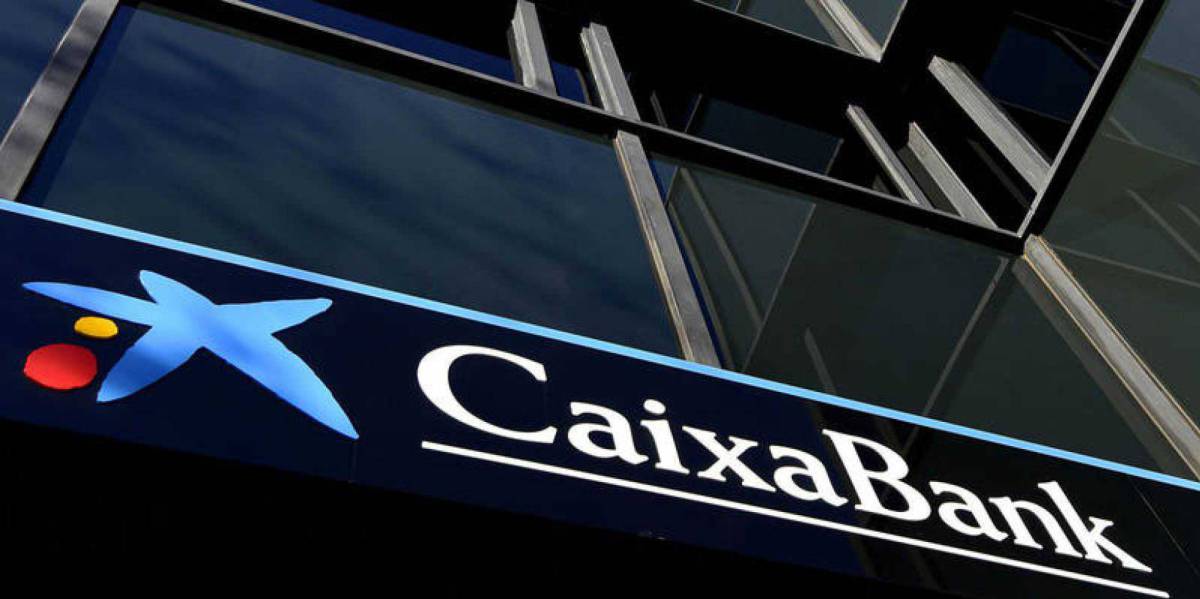 Caixabank dispara el beneficio a 4.801 millones por los extraordinarios de la fusión con Bankia