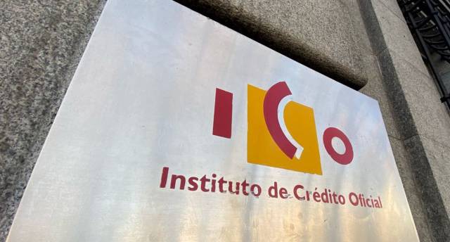 El Gobierno pide a la banca ampliar un año las refinanciaciones y quitas a empresas con aval del ICO