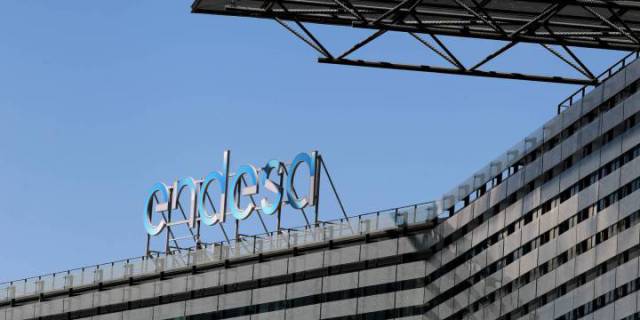 Endesa eleva un 22% sus inversiones a 31.000 millones hasta 2030 y mantendrá un pay out del 70%