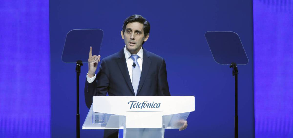 Telefónica y Amancio Ortega compran a KKR su participación del 40% en Telxius por 216 millones