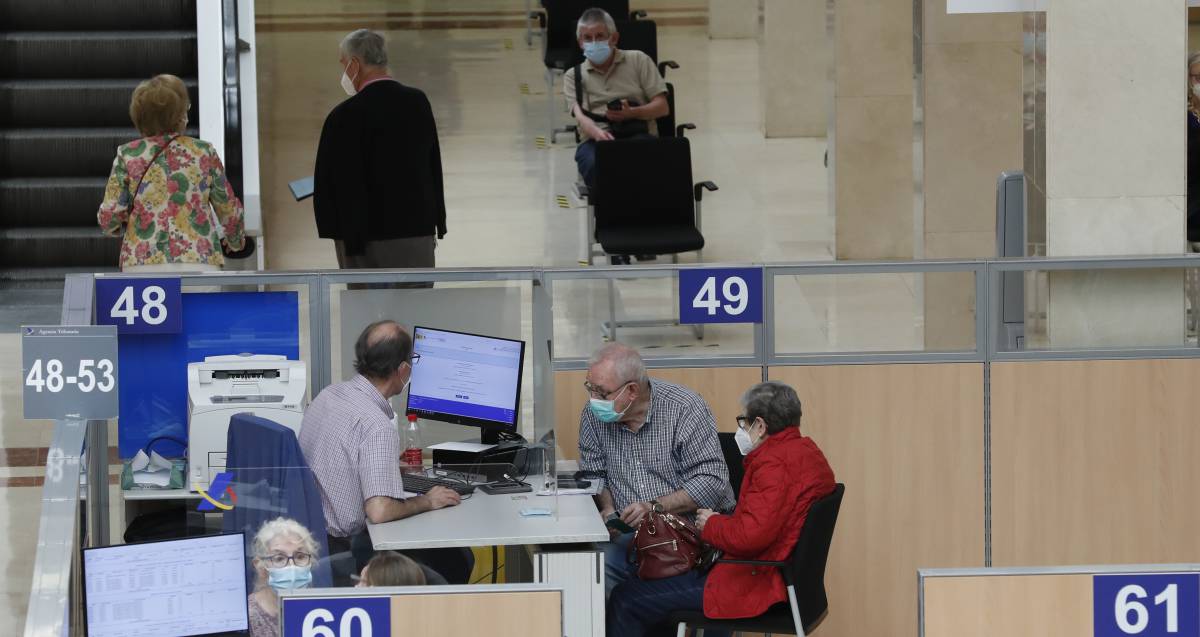 La propuesta fiscal de los empresarios: rebajas en Sociedades, cotizaciones sociales, IRPF y simplificar el IVA