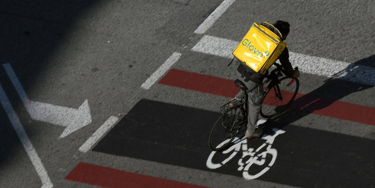 Bruselas inspecciona por sorpresa a Delivery Hero y Glovo en una investigación antimonopolio