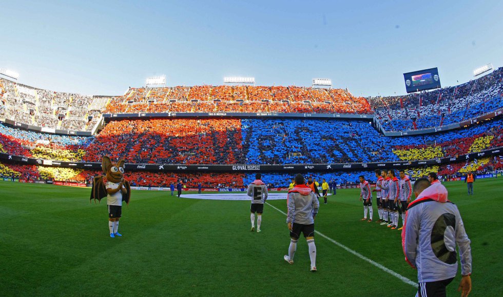 Liga Bbva Abucheos Y Extasis En Mestalla Deportes El Pais