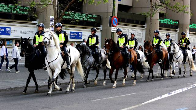 Preocupación policial ante la llegada de los hinchas más radicales de River y Boca