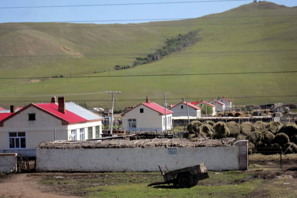 Anclar La Poblacion Rural Al Campo Eje Vital De La Politica