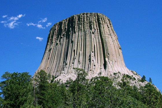 Devils_Tower_CROP wikimedia