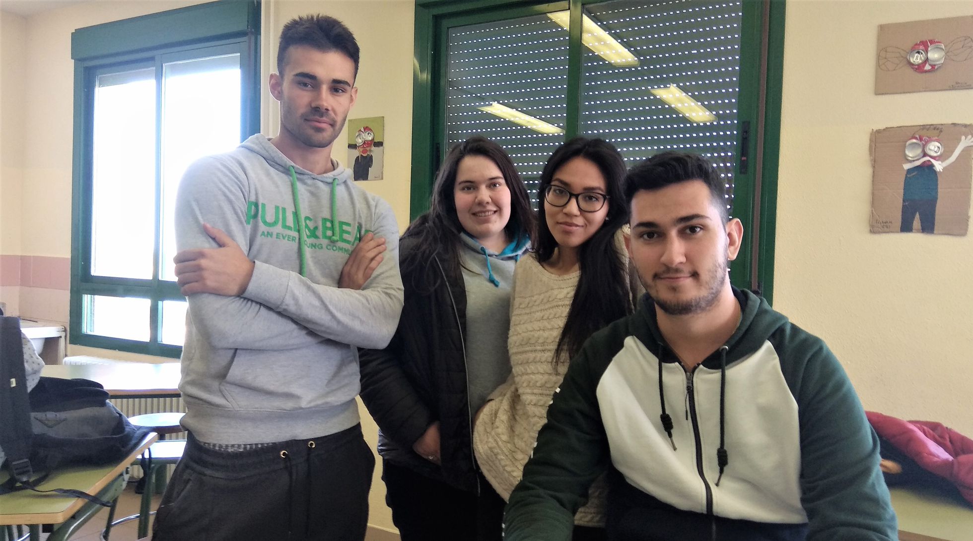 Declaraciones de estudiantes de bachillerato. Cristian Díaz, Lucía Juárez, Valentina Vélez y Guillermo García.