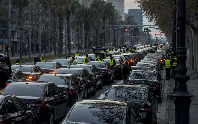 Uber, Cabify announce they are pulling their services out of Barcelona