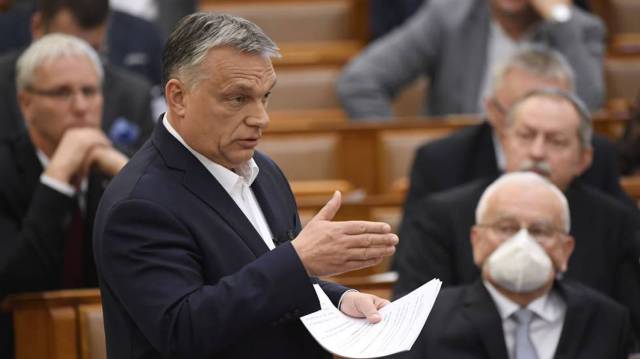 Hungria permite que ultradireitista governe com poderes extraordinários