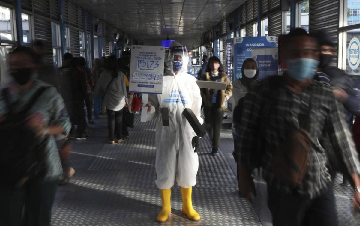 Aglomeraciones, mascarillas y tareas escolares: la pandemia se cuela en nuestras pesadillas