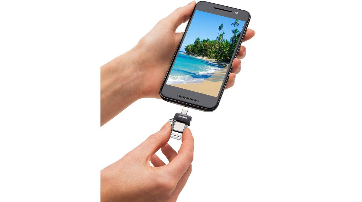 Conector con puerto micro-USB y USB 3.0 por 15,99 €