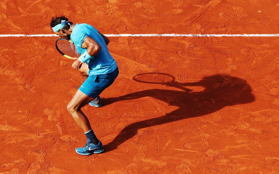 El invencible gladiador Rafael Nadal levantó el trofeo en Roland Garros por 11ª vez. El manacorí, reconocido aficionado del Real Madrid, recuperó además, en gran parte de la temporada, la primera posición del 'ranking' mundial de la ATP. Fue el 17º título de Grand Slam de uno de los deportistas españoles más grandes de todos los tiempos.