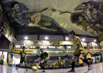 La increíble fábrica de jugadores bendecida por el fútbol