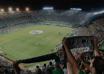 Betis: una fábrica de sentimientos con 14.000 propietarios