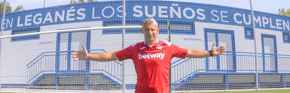Miguel Herrera, preparador físico del CD Leganés, en la ciudad deportiva de Butarque.