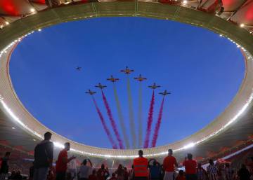 El fútbol español despega. Más control, más dinero