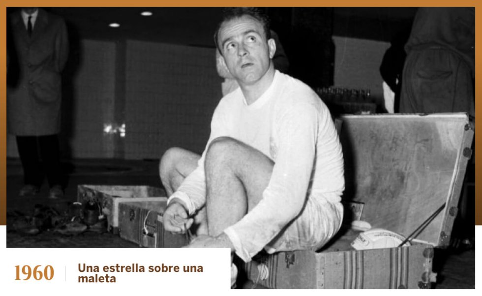 Aunque fuera de la vista de los aficionados, esos pequeños santuarios que son los vestuarios para los futbolistas han ido evolucionado como lo hacían otras partes de los estadios. En cuanto a comodidades, por ejemplo, nada tienen que ver esas amplias estancias que hoy están equipadas con jacuzzis, salas de masaje o taquillas personalizadas con la imagen de la máxima estrella del fútbol mundial, Alfredo di Stéfano, desatándose las botas sobre una maleta tras un partido en 1969.