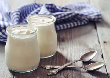 La cantidad de yogures que debemos comer al día para obtener todo el calcio que necesitamos