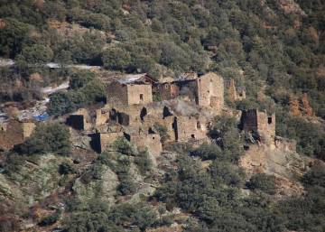 Compre un pueblo abandonado en España y dese prisa porque sube de precio