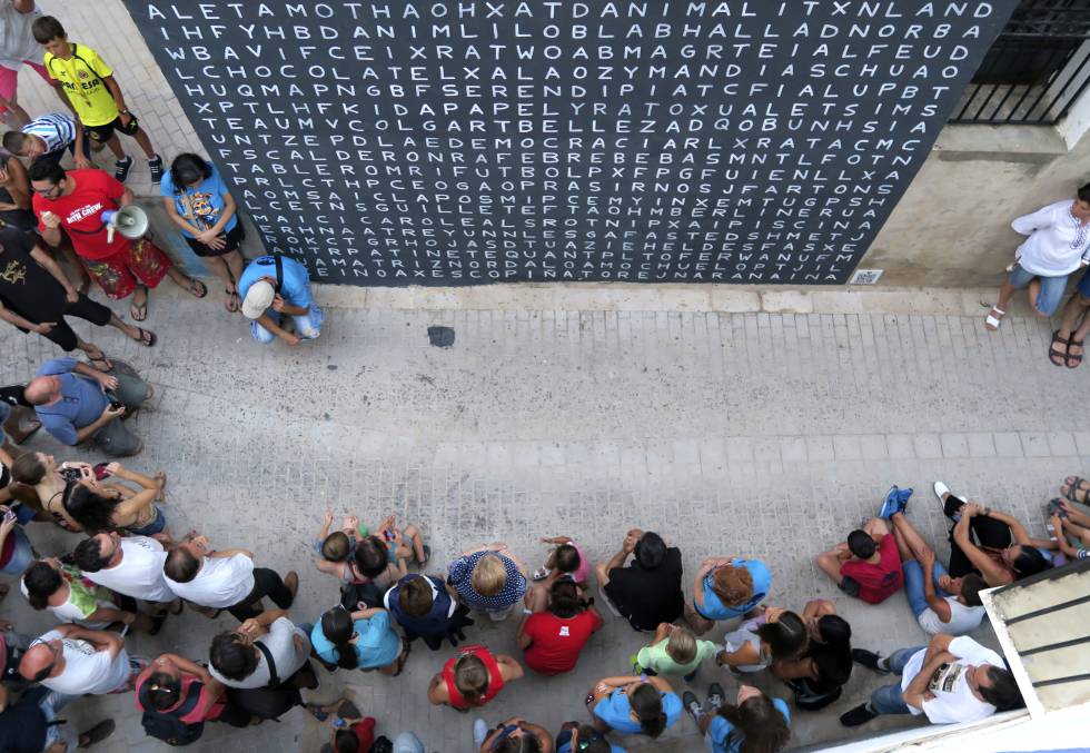 'Sopa de letras'. Mural de Aïda Gómez en Fanzara.