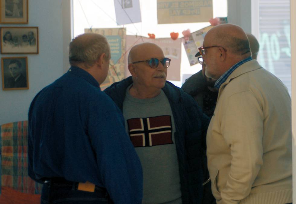 Federico Armenteros y otros residentes en la Fundación 26 de Diciembre.