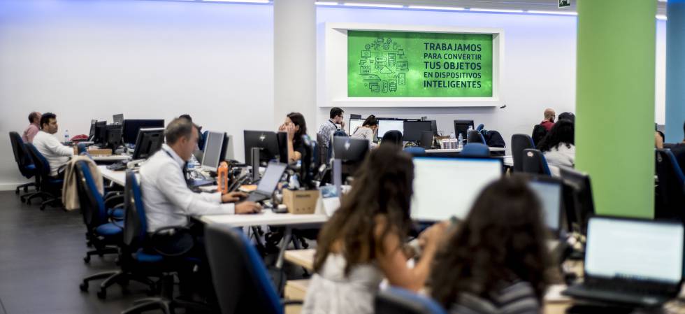 Telefónica Empresas controla desde el DOC más de 20 millones de dispositivos IoT por todo el mundo.