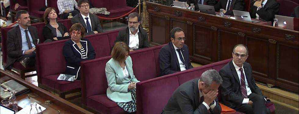 Vista general de los imputados durante la sesión celebrada el día 27 de mayo.